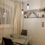 Uroczy Z Patio Daire